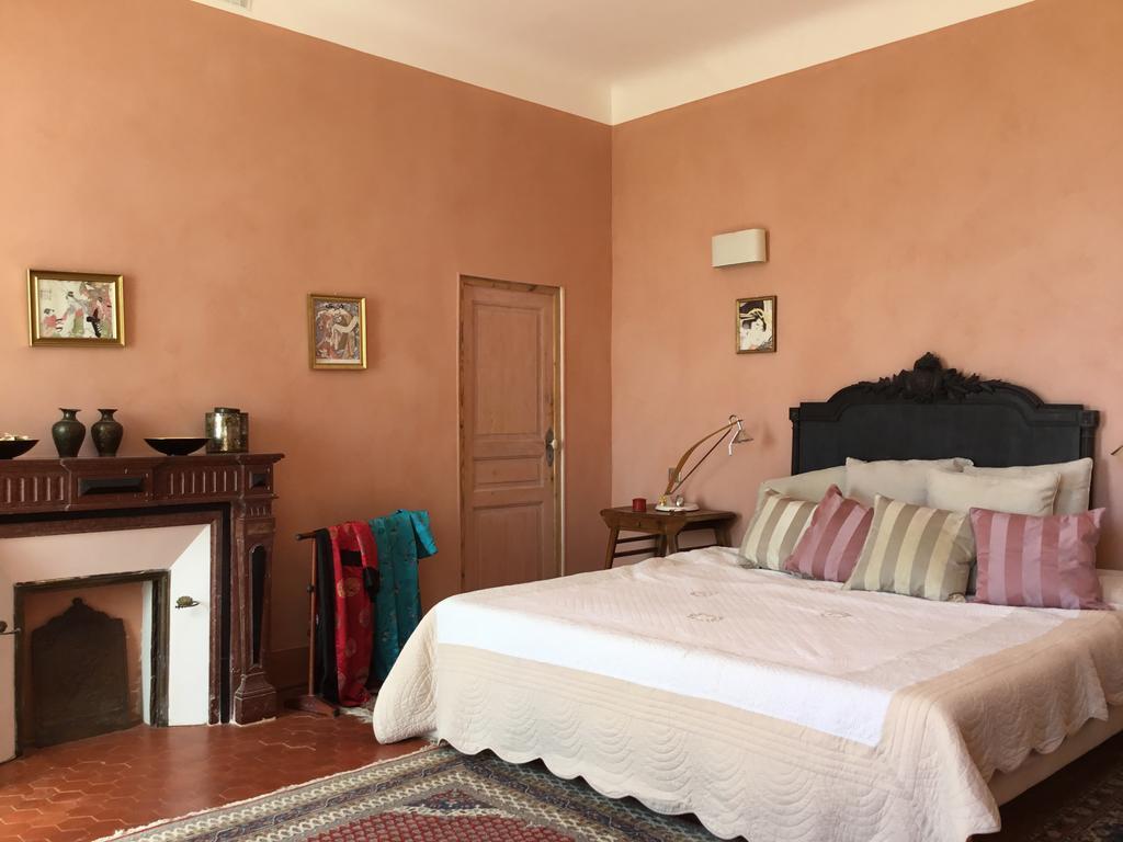 B&B En Provence- Villa Saint Marc Форкалькье Экстерьер фото